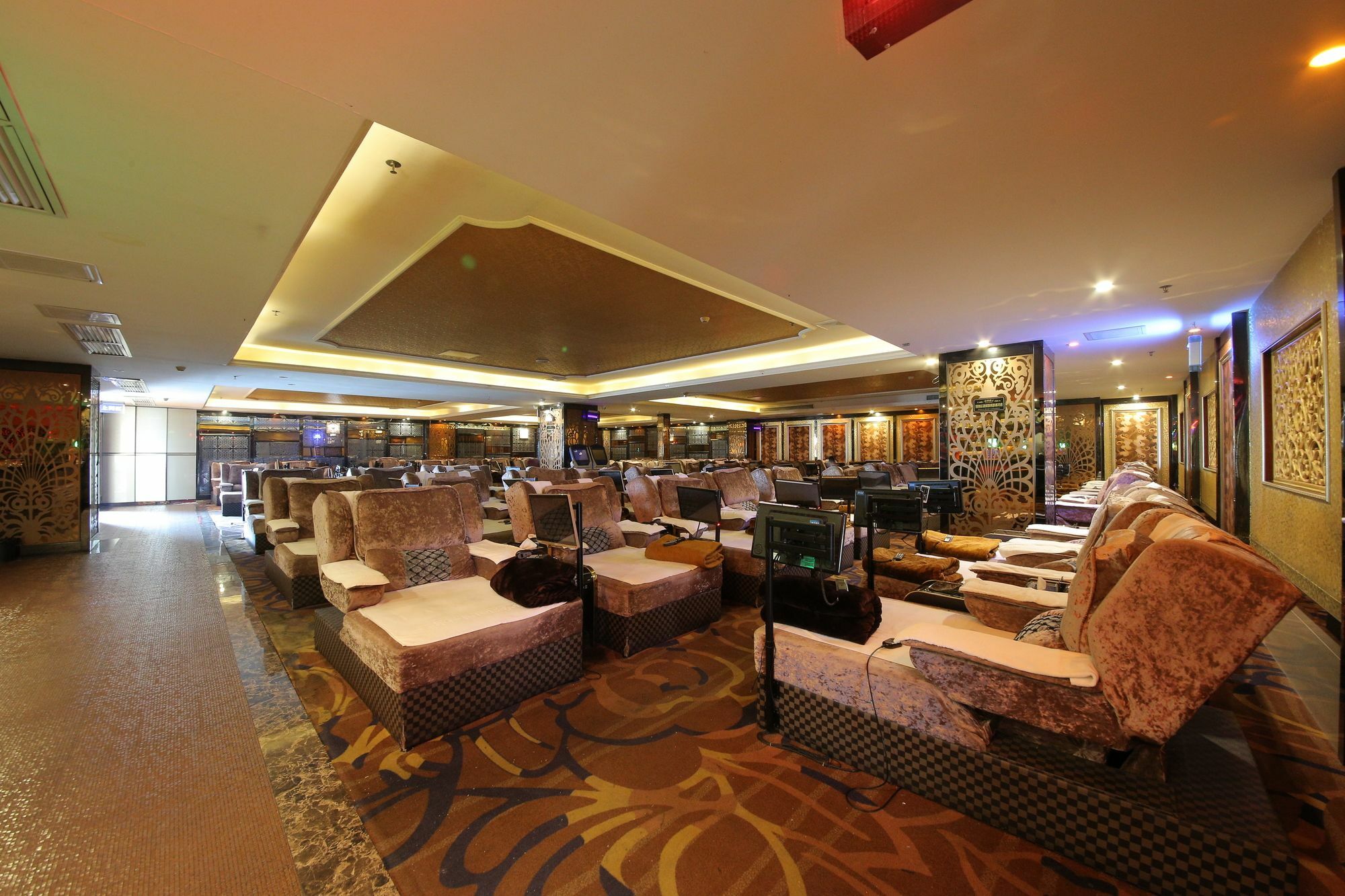 Oubon International Hotel Guangzhou Exterior photo
