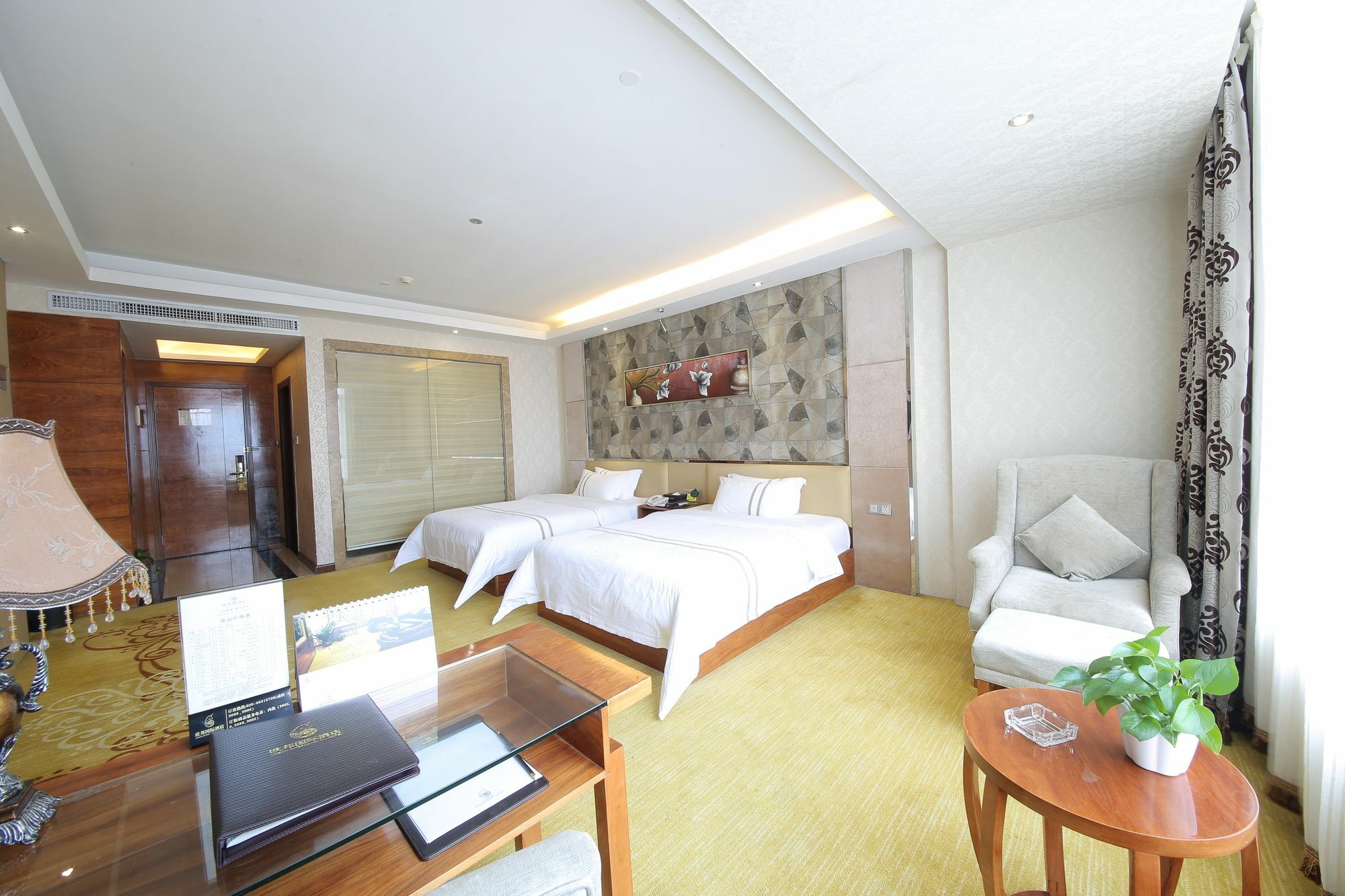 Oubon International Hotel Guangzhou Exterior photo